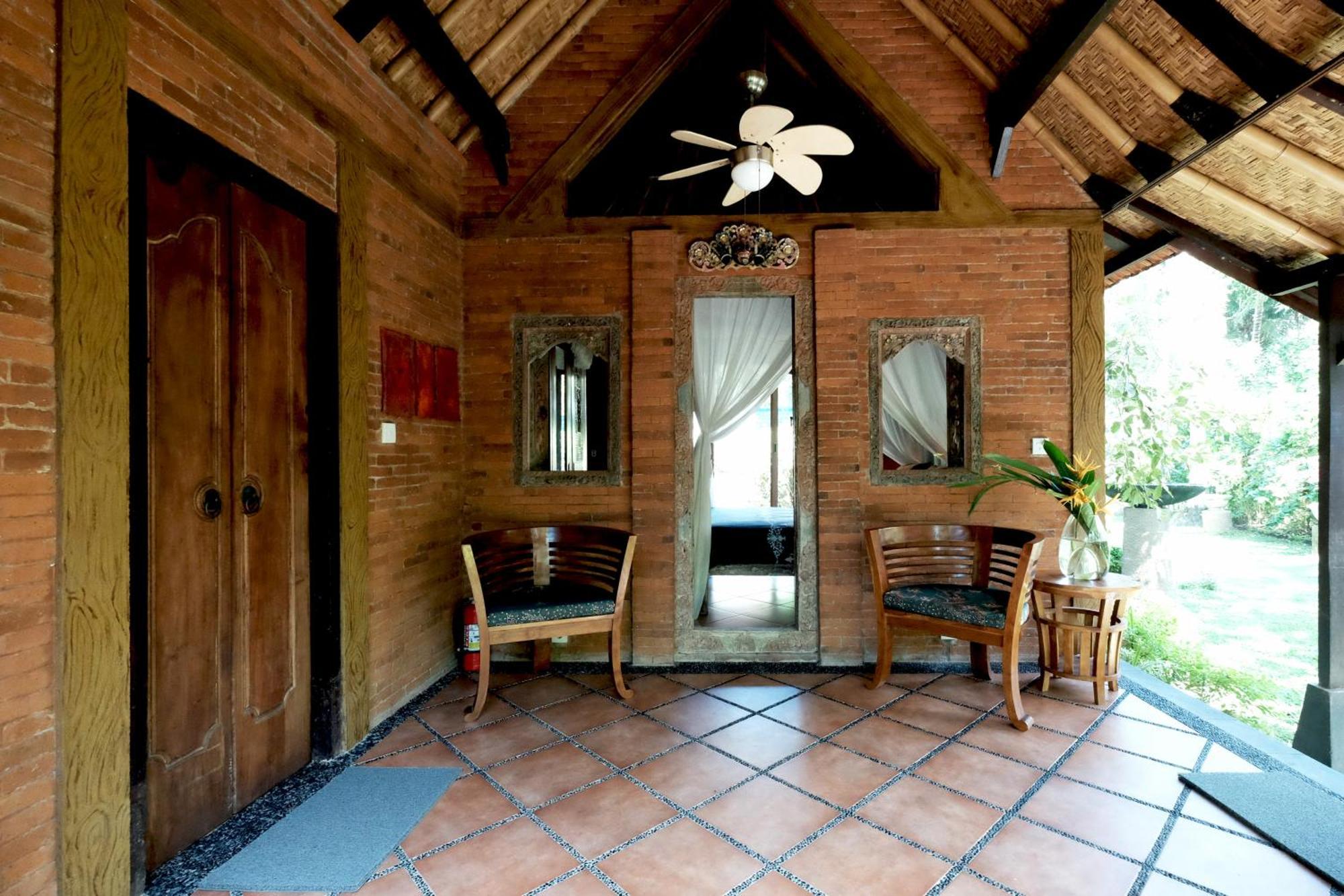 Hidden Heaven Rumah Barong Jasri ภายนอก รูปภาพ